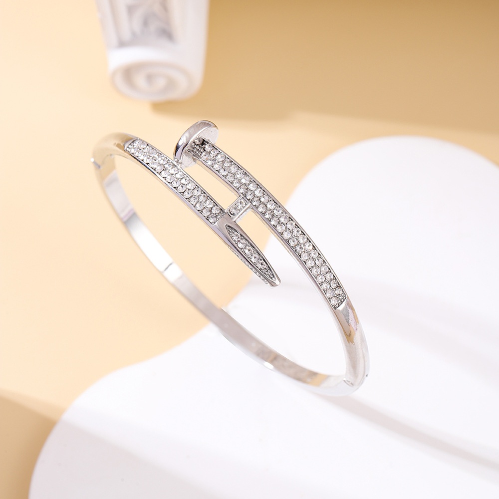 กำไลข้อมือแฟชั่นหรูหราสำหรับผู - Women Accessories Jewelry บทวิจารณ์และราคา