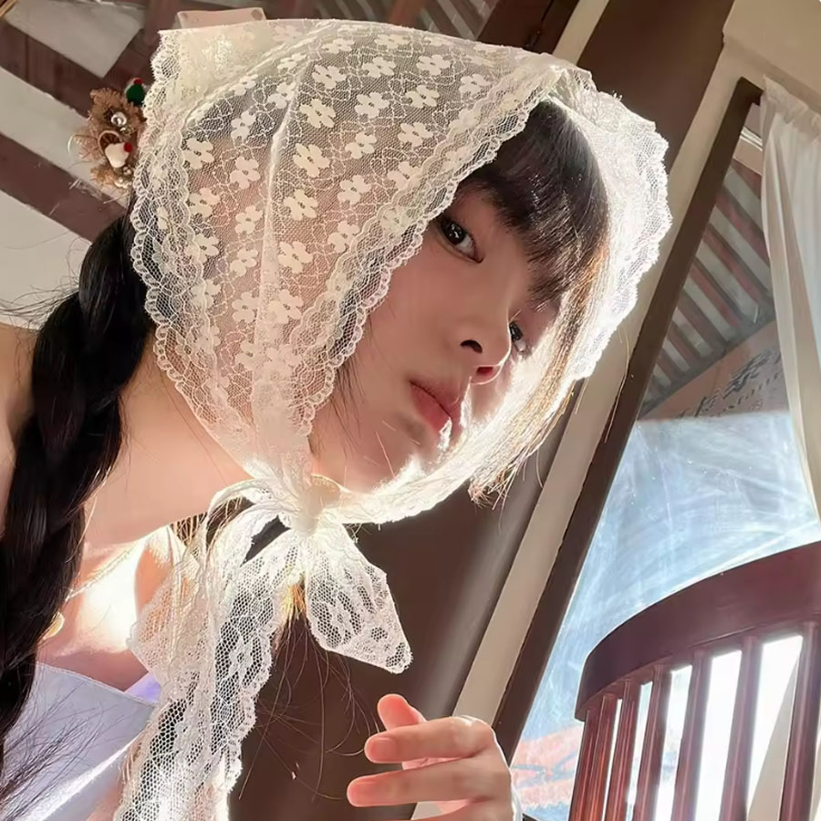 ผ้าพันคอสามเหลี่ยมลูกไม้สีขาว  - Women Accessories Photos บทวิจารณ์และราคา