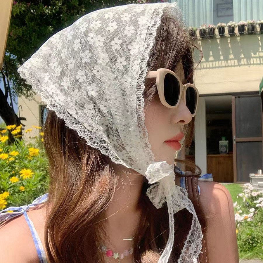 ผ้าพันคอสามเหลี่ยมลูกไม้สีขาว  - Women Accessories Photos บทวิจารณ์และราคา