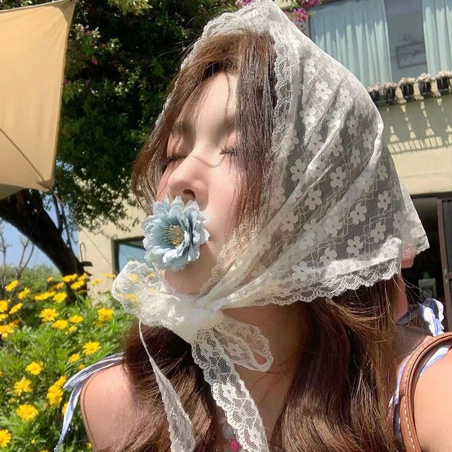 ผ้าพันคอสามเหลี่ยมลูกไม้สีขาว  - Women Accessories Photos บทวิจารณ์และราคา